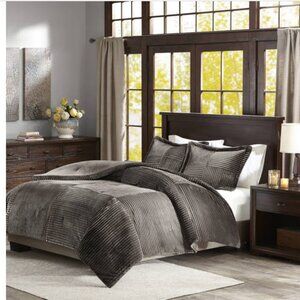 Williams Grey Full/Queen Down Alternative Comforter